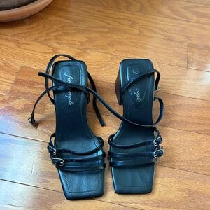 Free People Nikki Sandal black heels size 7 NWOT